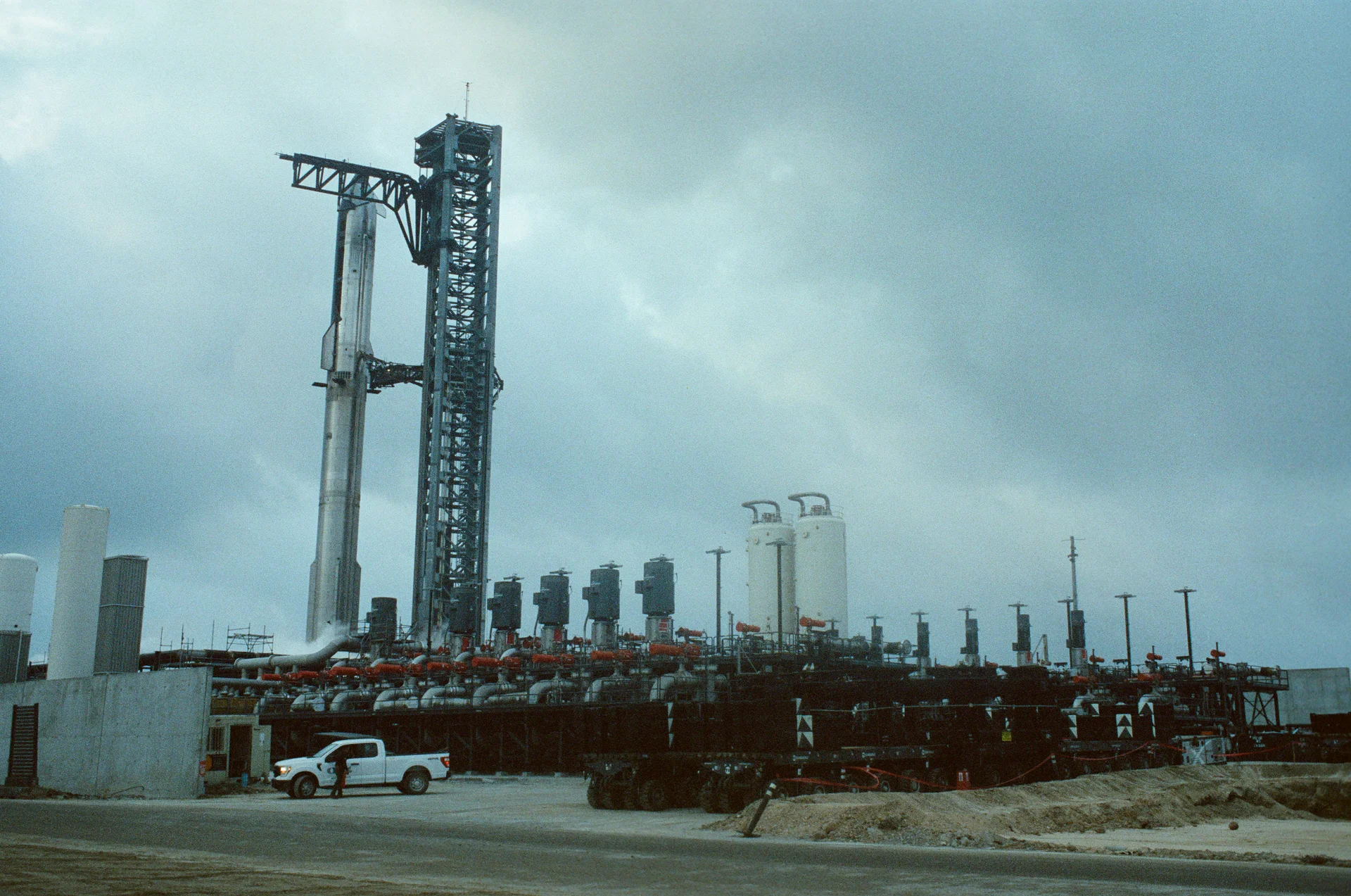 STARBASE FILM - photo 78 of 156