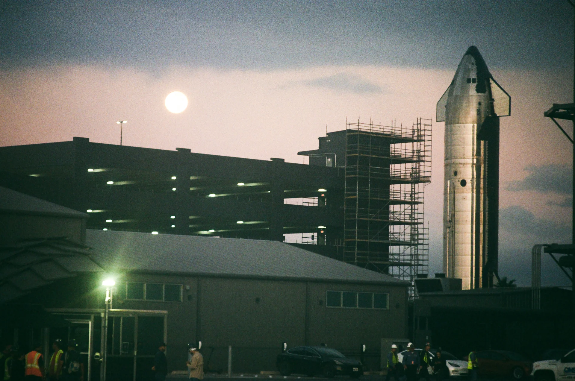 STARBASE FILM - photo 108 of 156