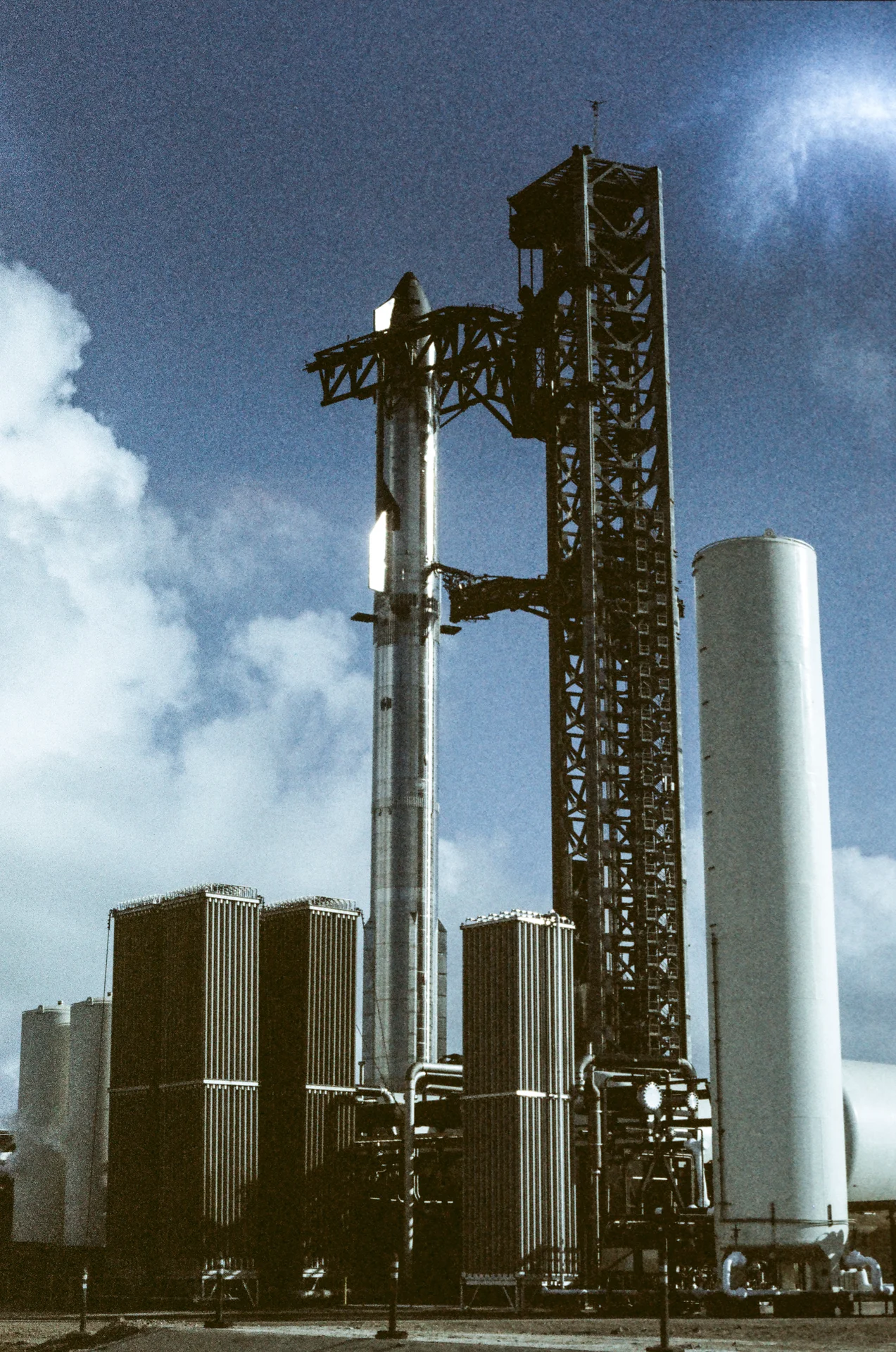 STARBASE FILM - photo 141 of 156