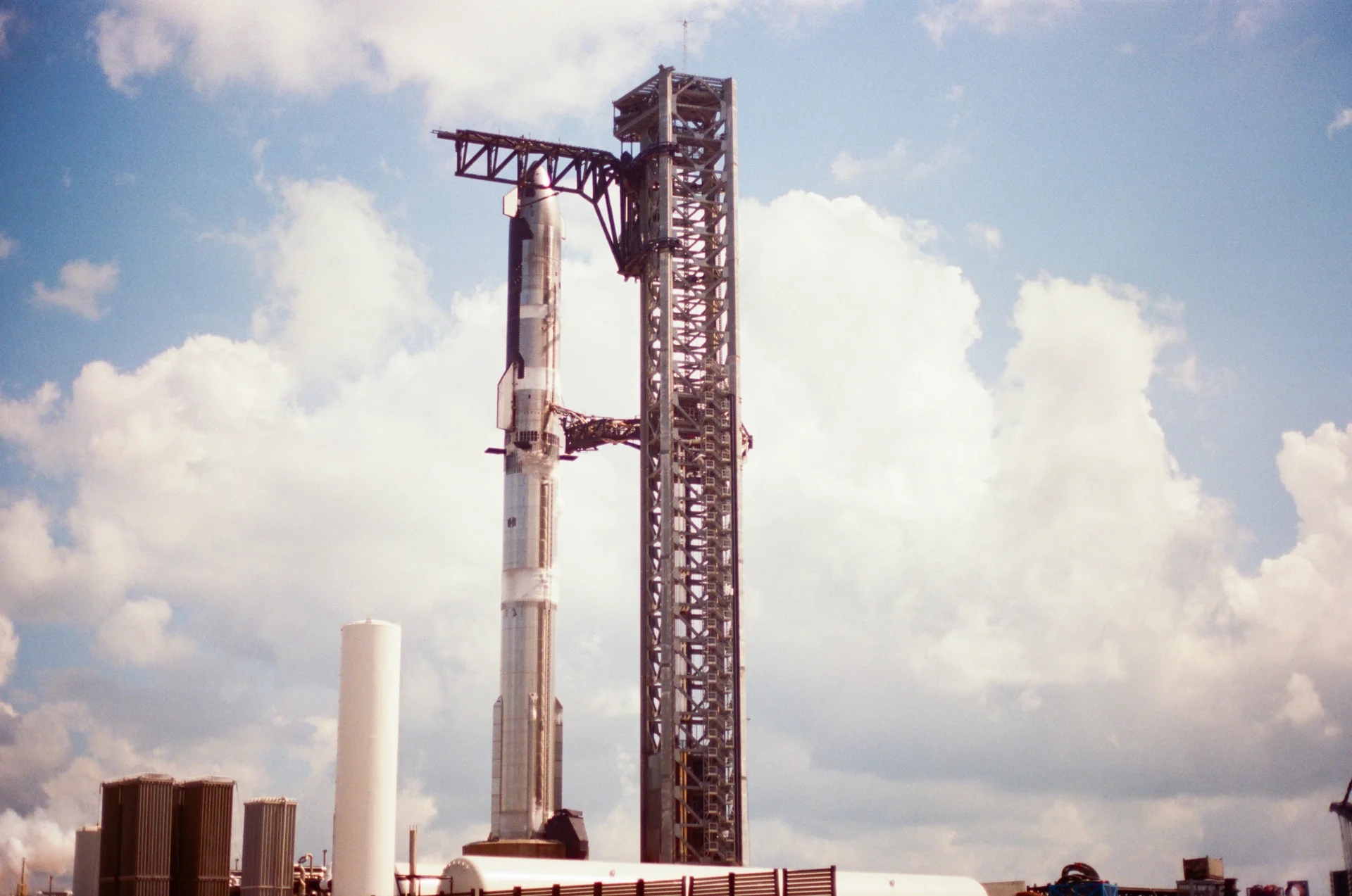 STARBASE FILM - photo 147 of 156